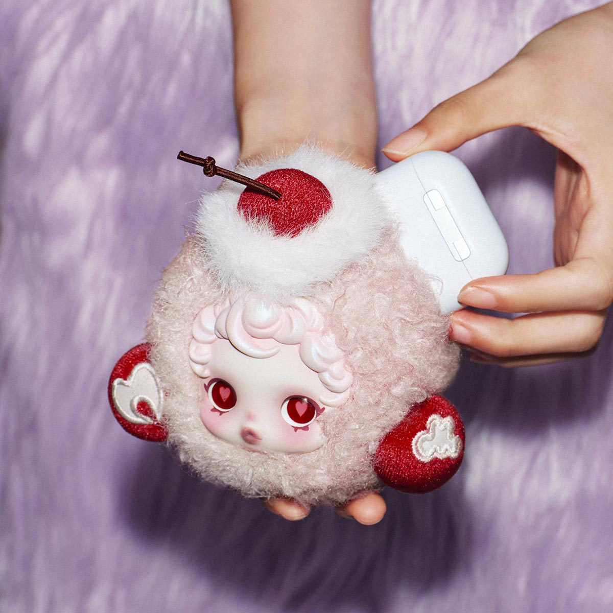 POP MART SKULLPANDA You Found Me!Series Earphone Bag