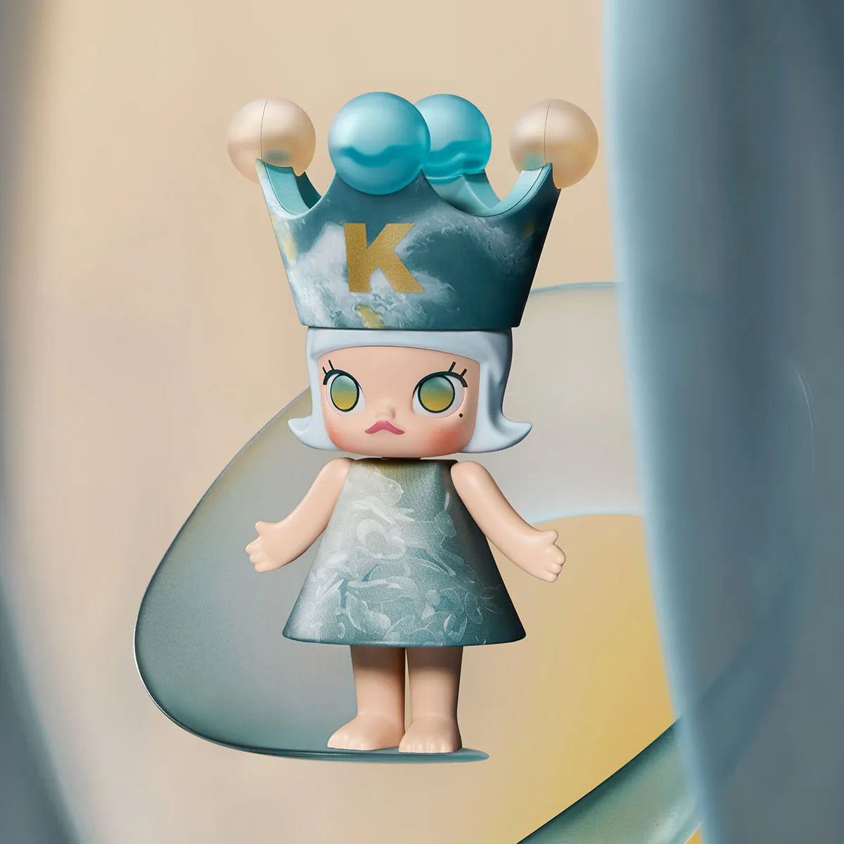 POP MART MEGA ROYAL MOLLY 100% Series 1