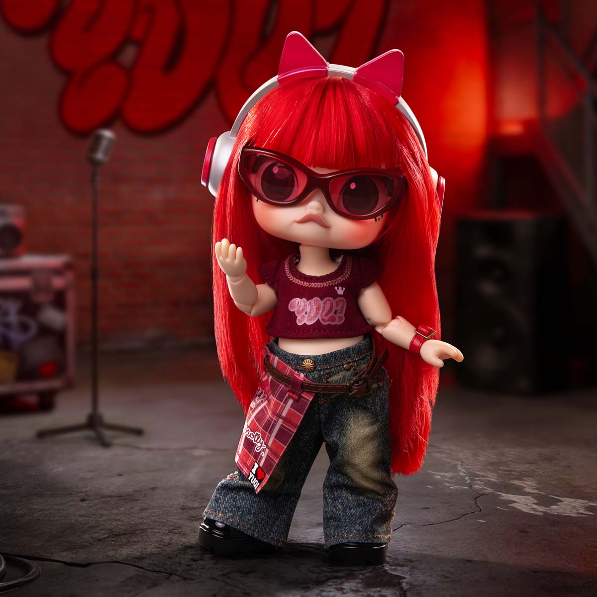 POP MART MOLLY × YUQI Series 1/8 Action Figure