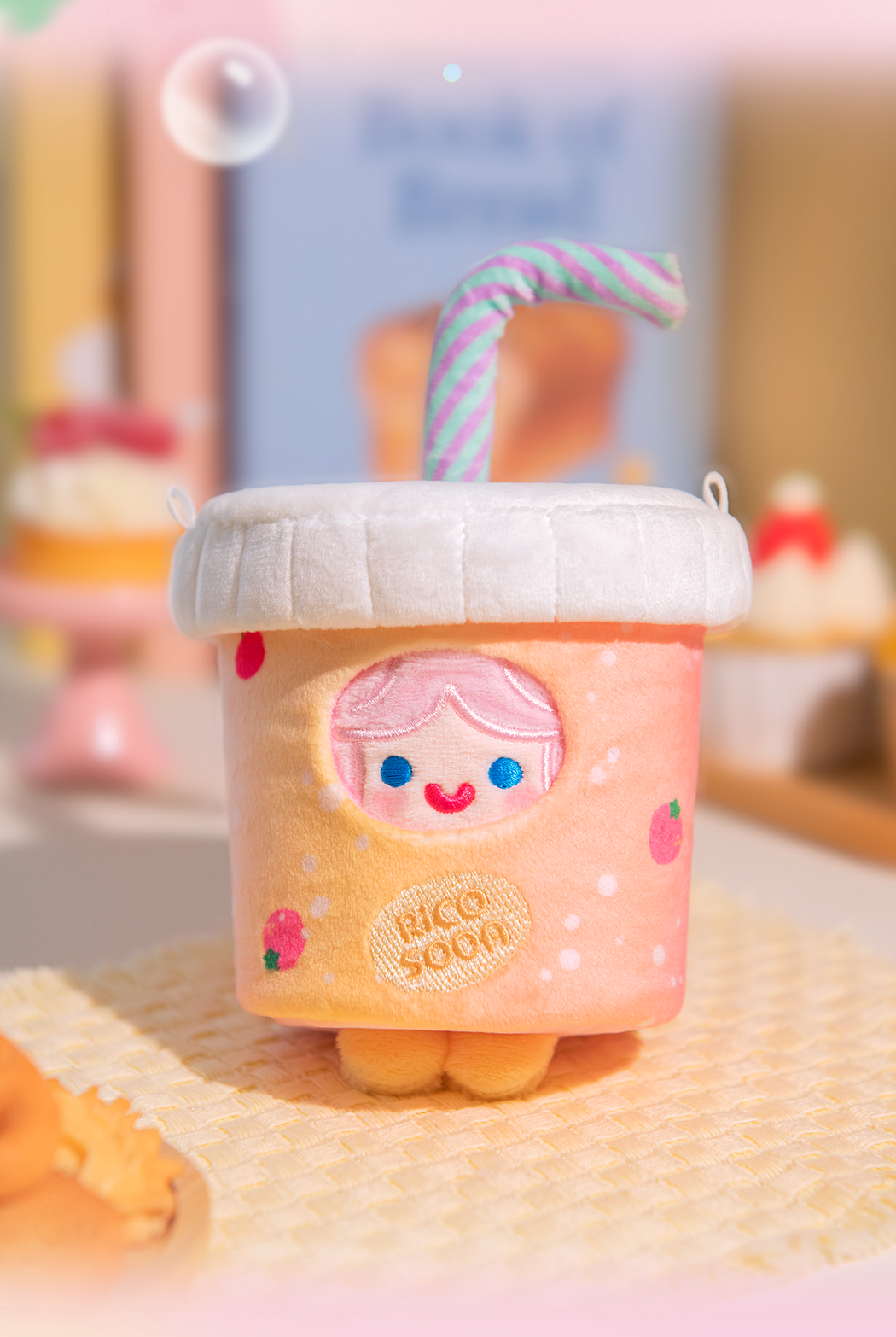FINDING UNICORN RICO - EVERYWHERE CELL RICO WITH ME - HAPPY SWEETS SERIES