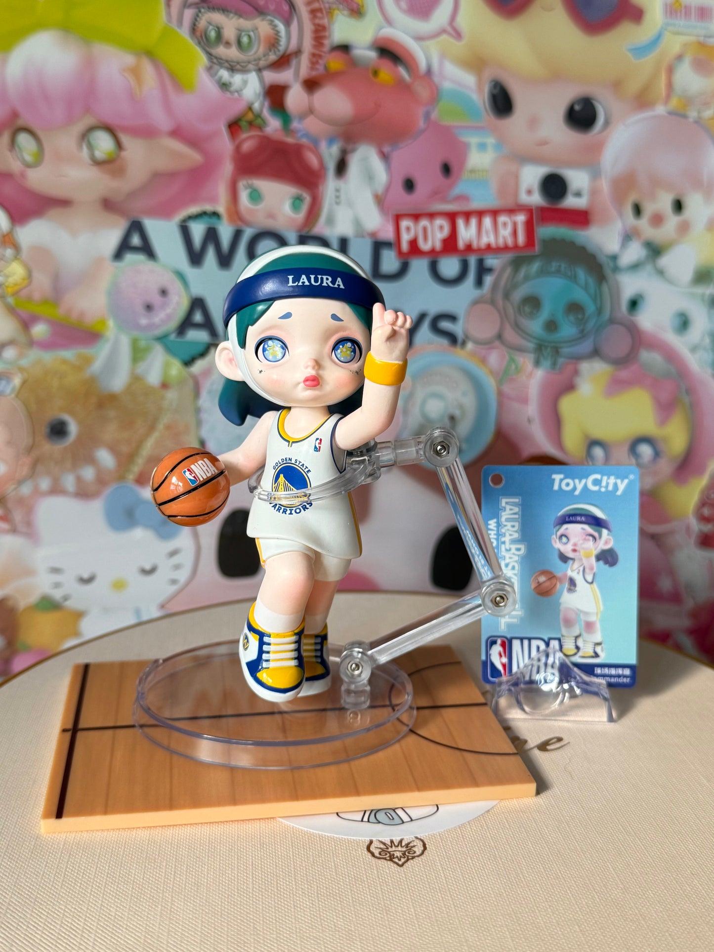 TOYCITY Laura Basketball NBA Who Is The Mvp Series - Court Commander (Single items)